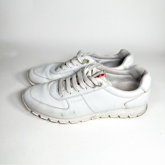 PRADA WHITE LEATHER LOW TOP LACE LOGO SNEAKER
4E2700 - Picture 2 of 6